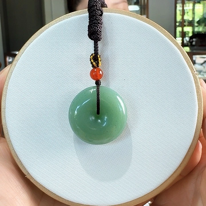 密玉（石英质玉）未镶嵌颈饰