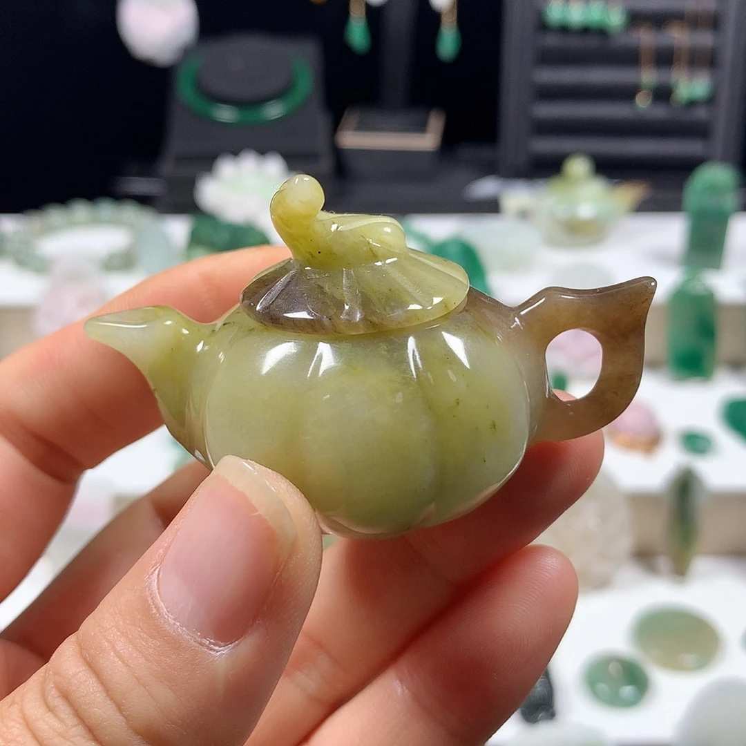 未镶嵌独山玉颈饰此*