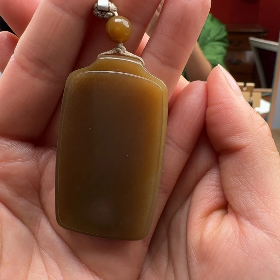 和田玉未镶嵌颈饰和田玉金山糖无事牌