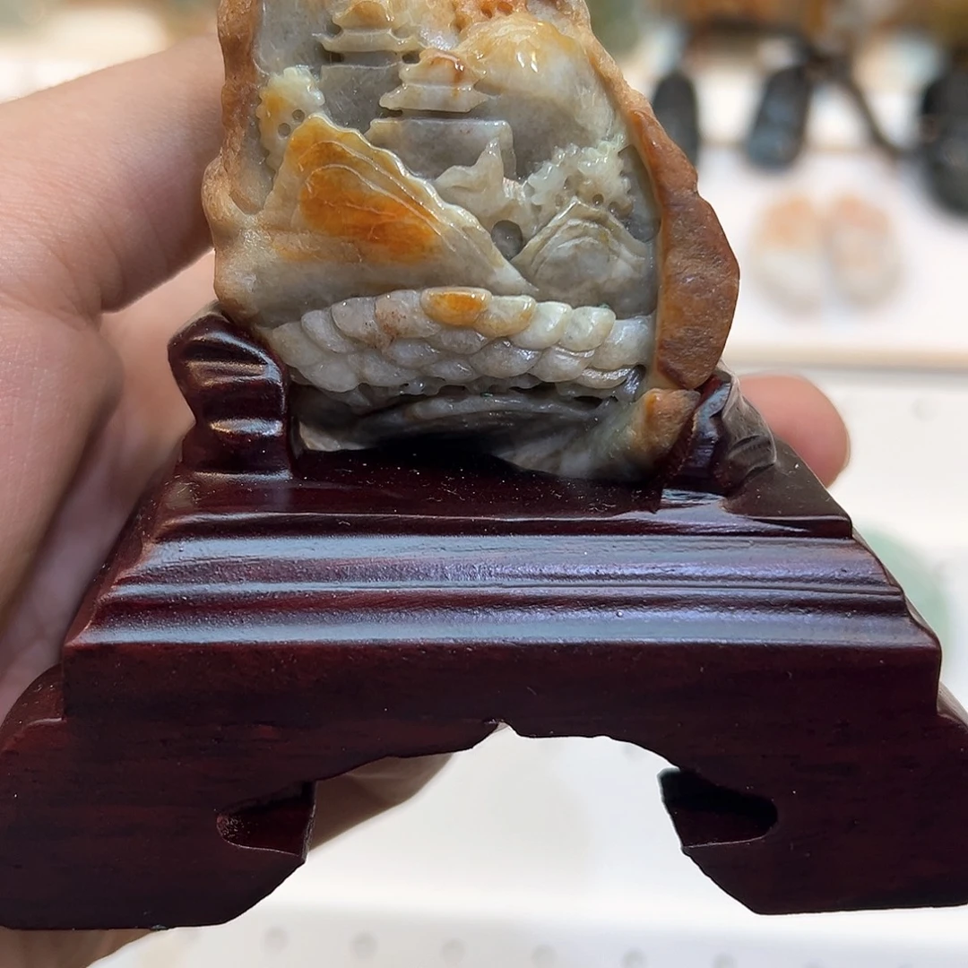 ****奶颈饰未镶嵌翡翠挂件