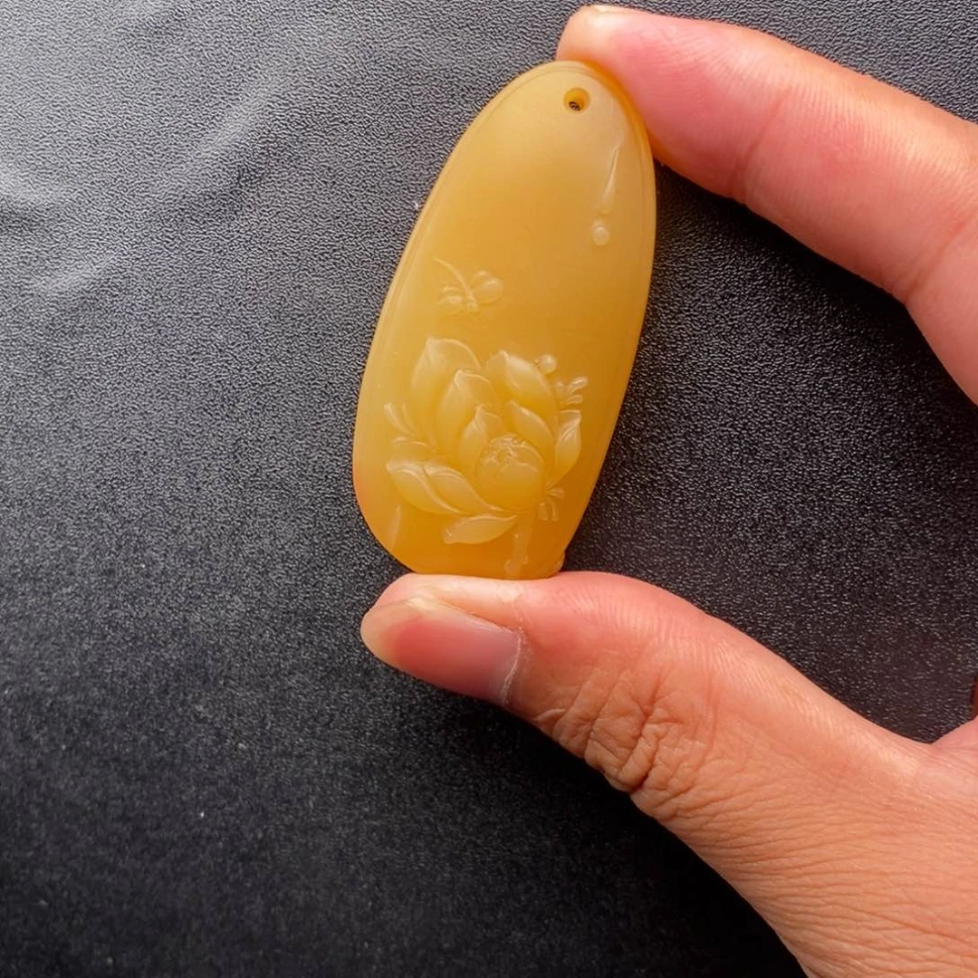 石英质玉未镶嵌颈饰微***凉