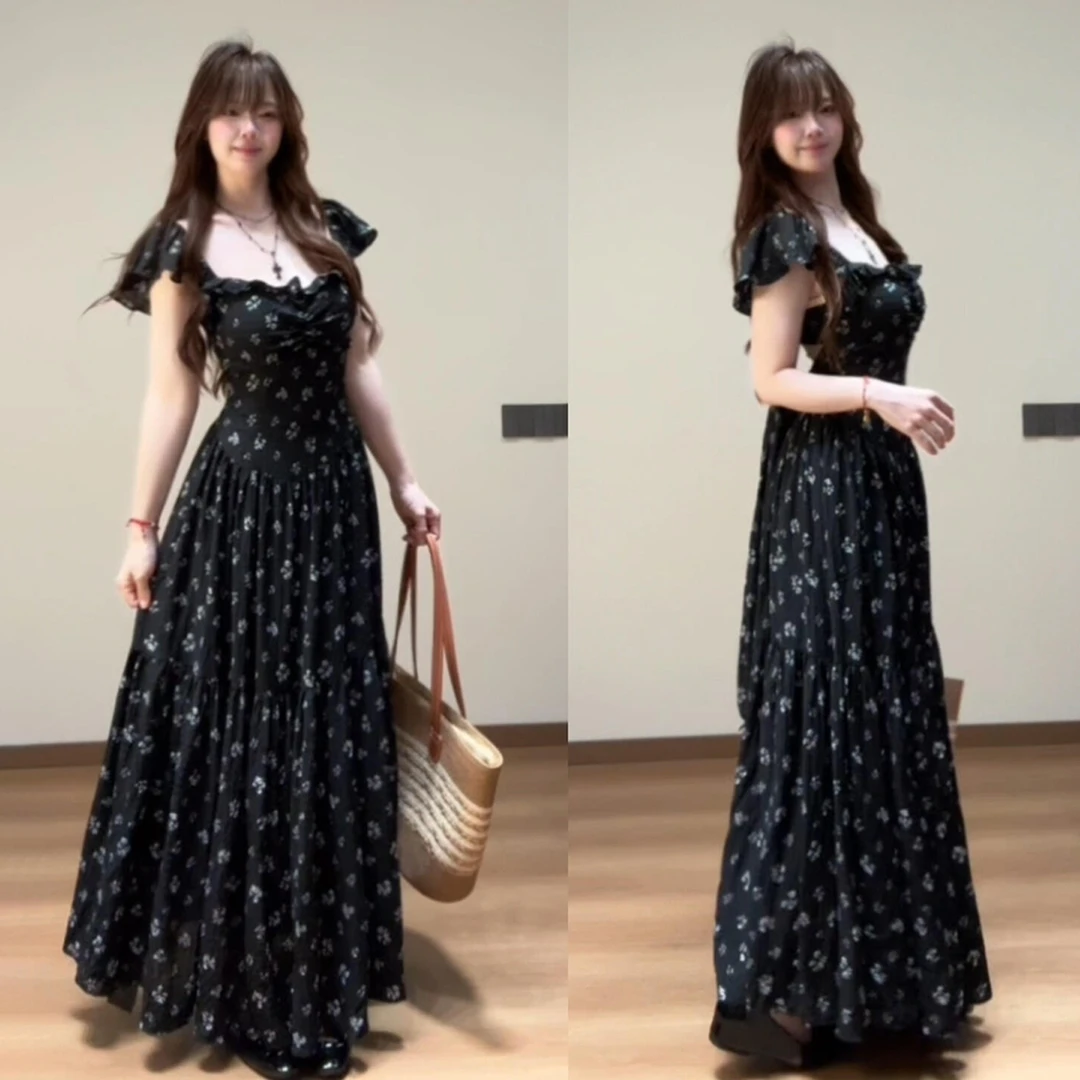 2025新款法式小飞袖黑色碎花连衣裙子女夏季巨好看高级感掐腰长裙
