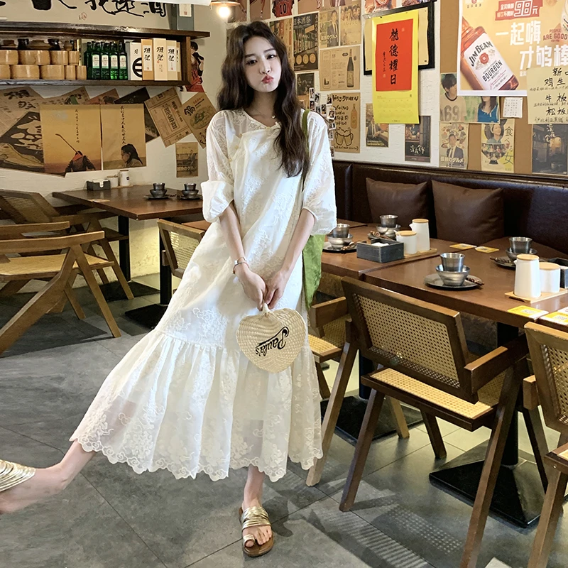 今年流行五一出游出片穿搭大方得体国风新中式高级感蕾丝连衣裙夏
