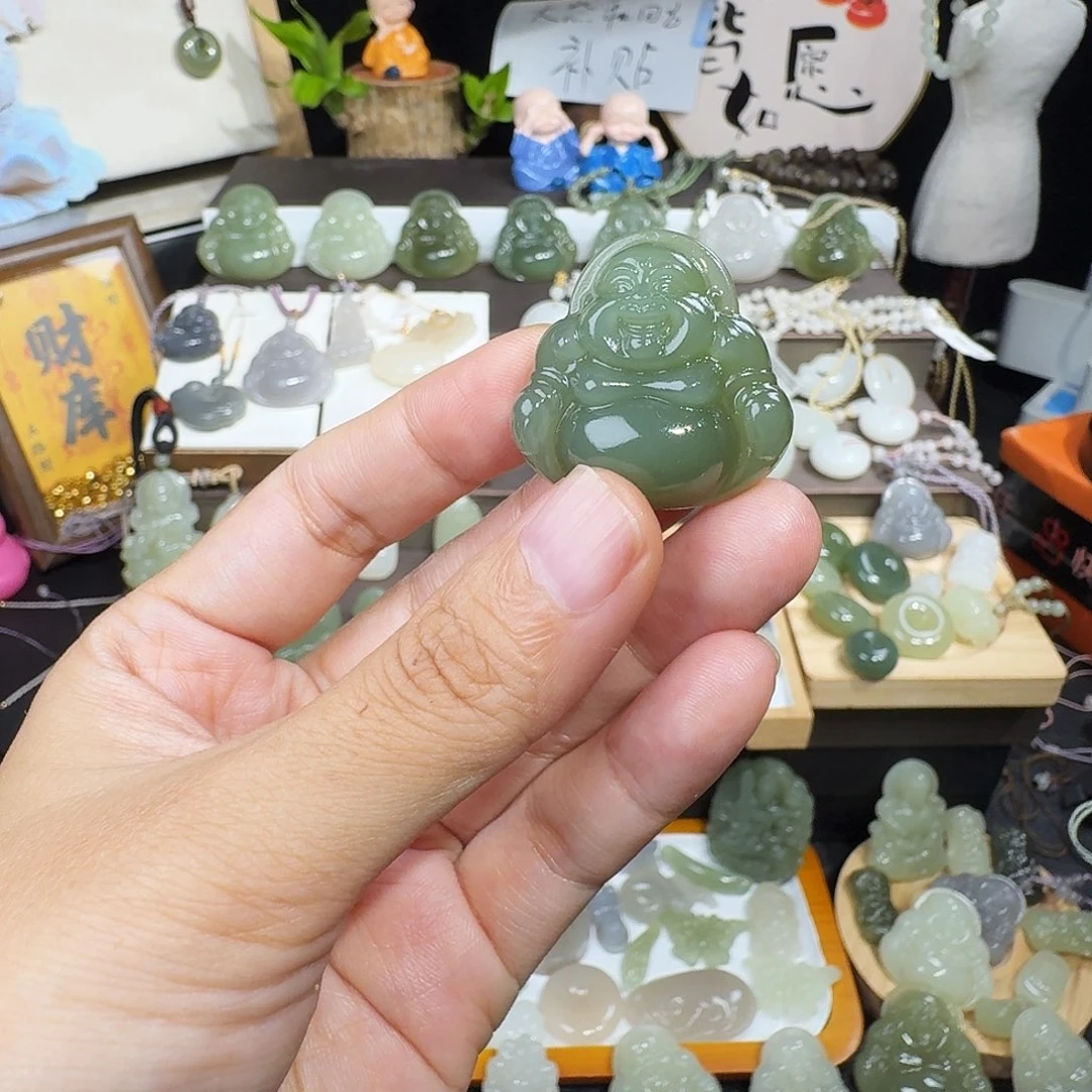 怀****和田玉未镶嵌颈饰
