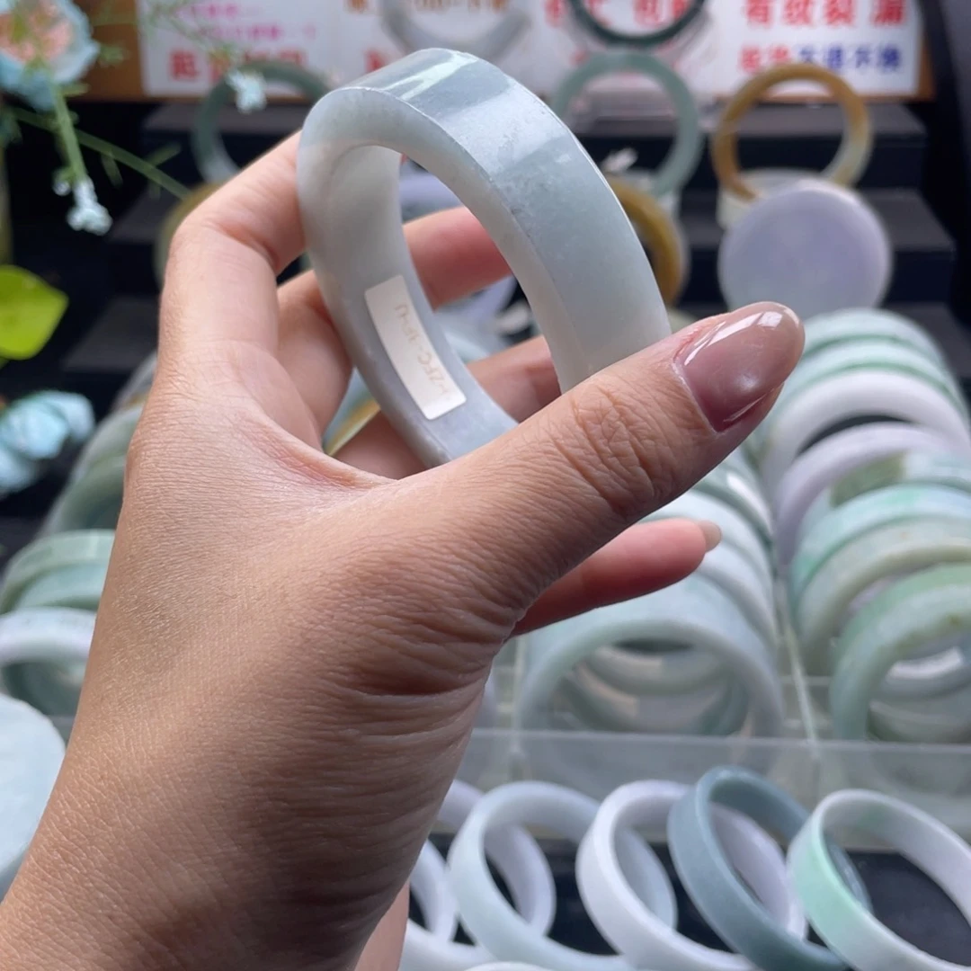 【闪购商品】未镶嵌手镯定制翡翠珎*