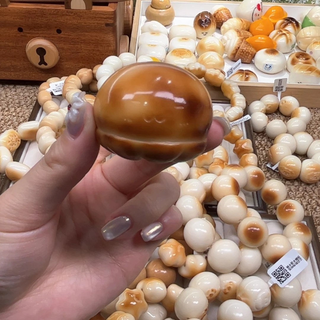 手串菩提根/象牙果9.22.36象牙果把件章鱼微瑕