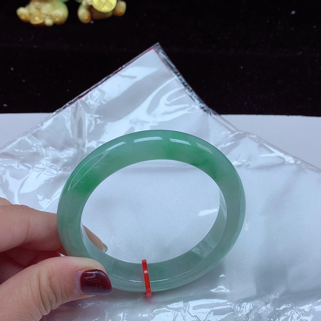 是***&未镶嵌手镯翡翠圈口57