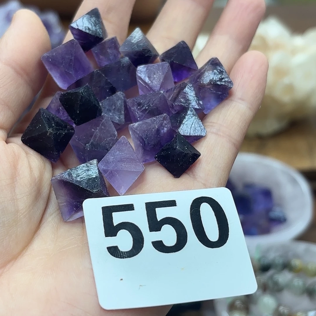 星***未镶嵌大型摆件（非配饰）水晶50g