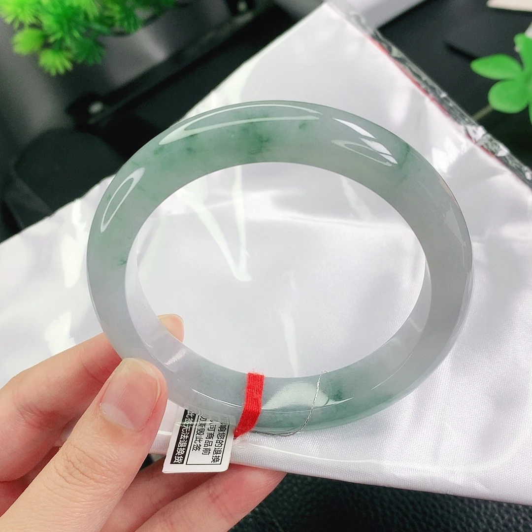 翡翠未镶嵌手镯62圈