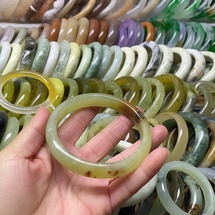 未镶嵌蛇纹石玉手镯