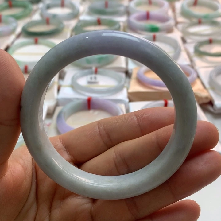 翡翠未镶嵌手镯57