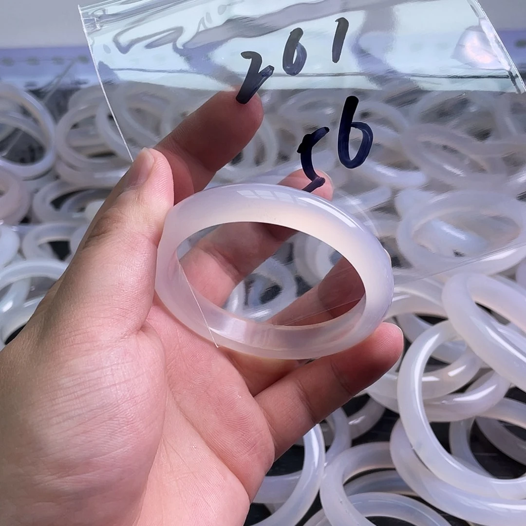 玛瑙/玉髓手镯未镶嵌261