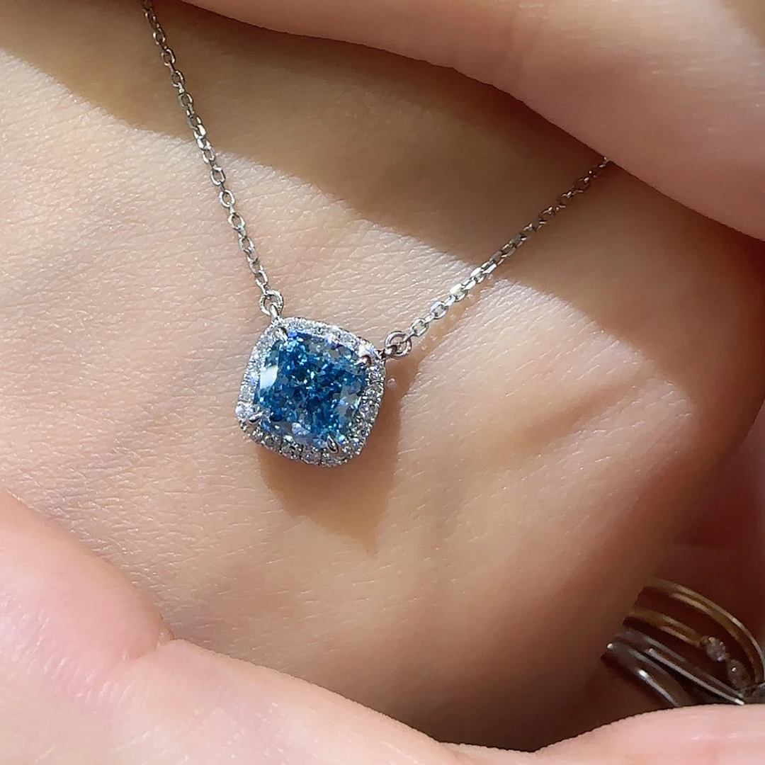 小***️18K金镶嵌实验室培育钻石1.3卡雷迪恩方糖项链蓝钻