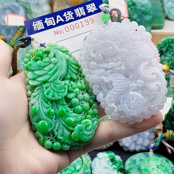 水***情翡翠未镶嵌吊坠(不含链)