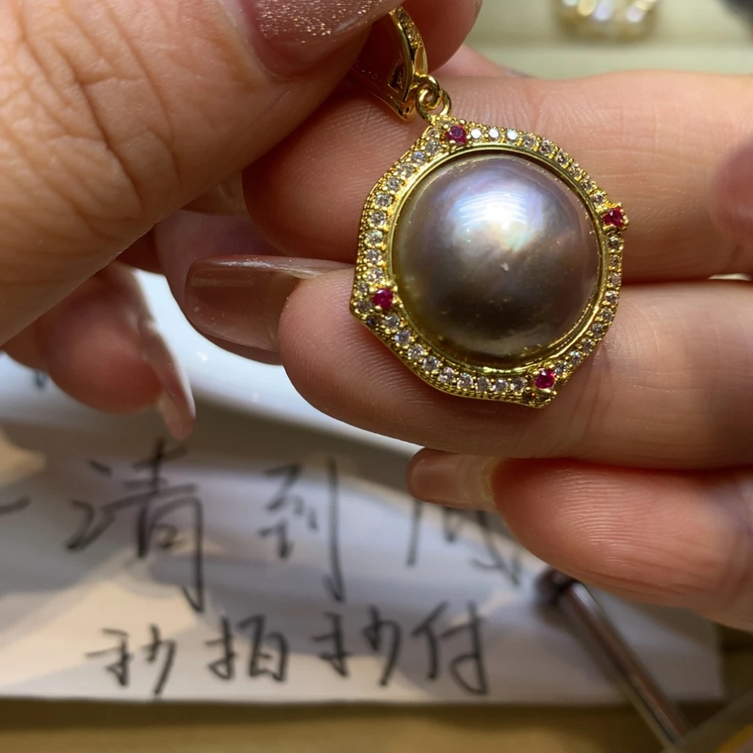 未镶嵌颈饰拼合珍珠（马贝珠）