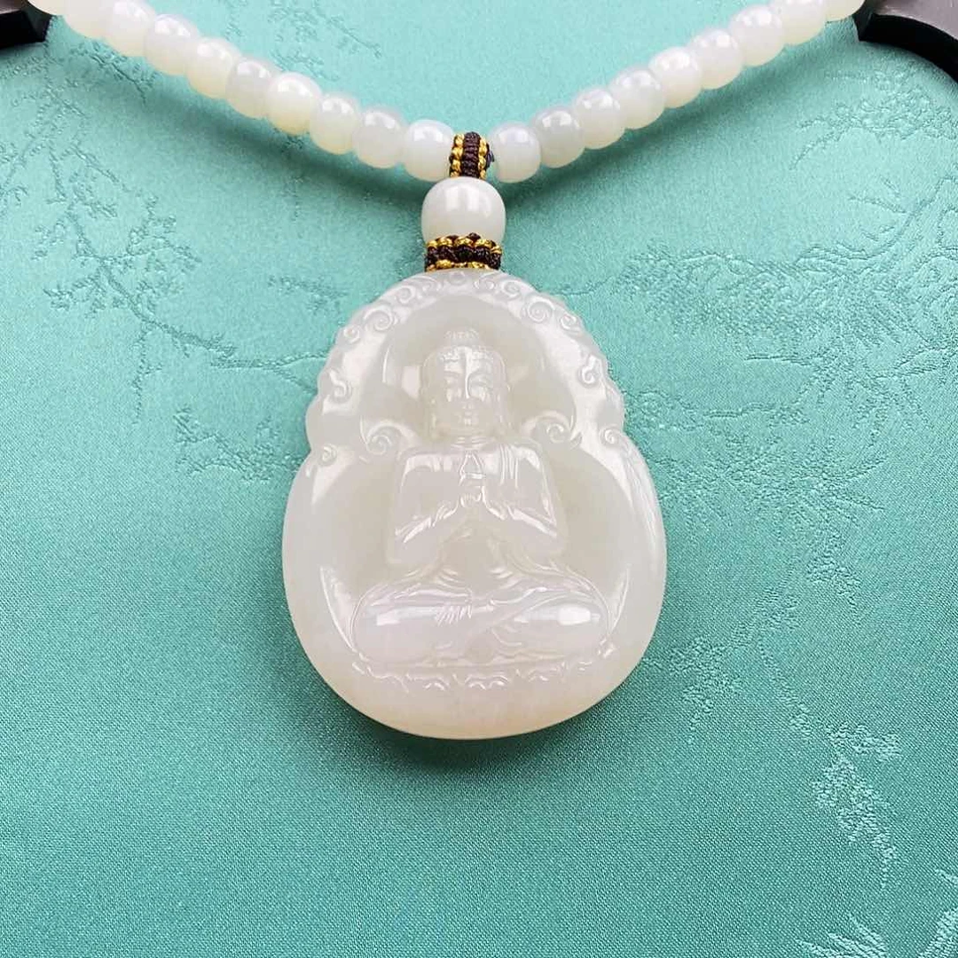 颈饰未镶嵌和田玉属羊属猴佩戴