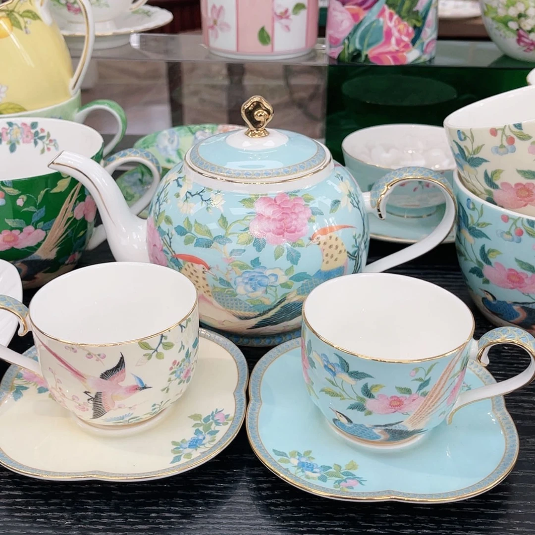 【闪购商品】瓷片一壶2杯碟———————