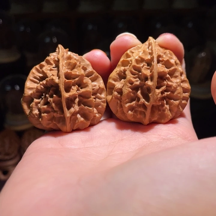 把件文玩核桃龙骨灯笼