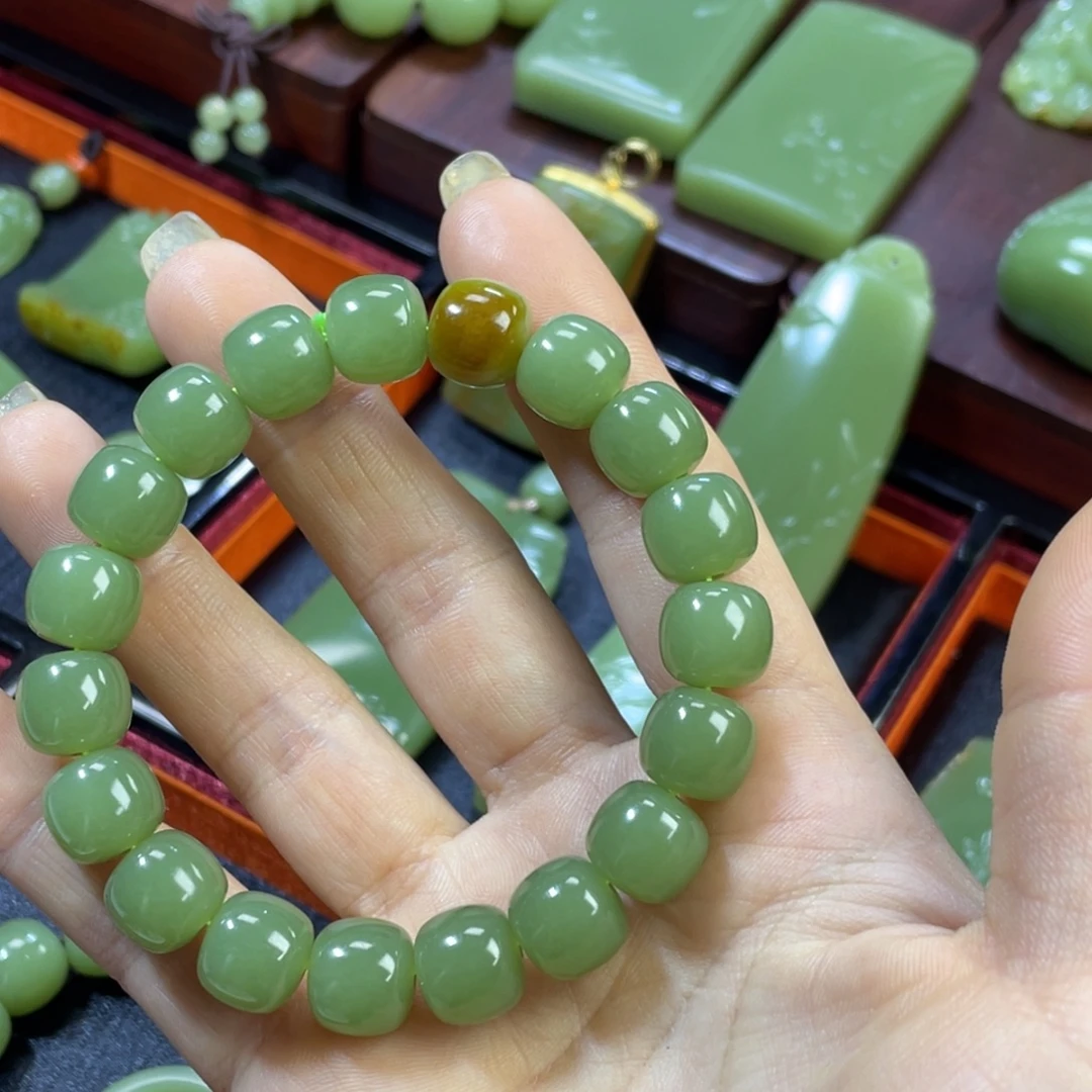 知***黑岫岩河磨玉（透闪石质玉）未镶嵌挂件