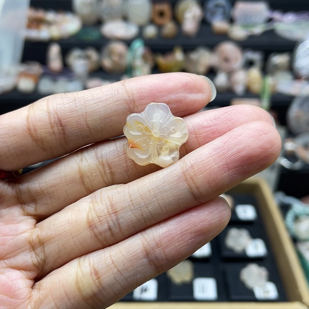 ****恼玛瑙/玉髓未镶嵌颈饰