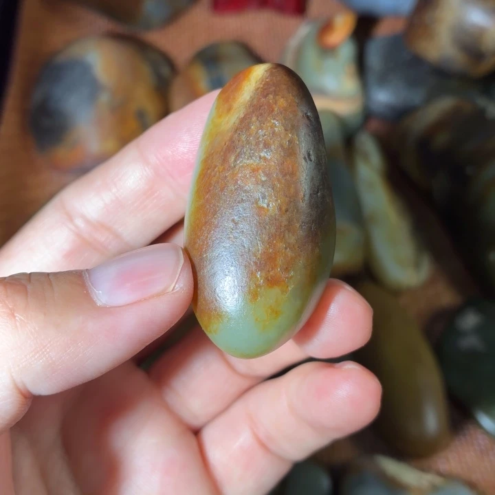 未镶嵌和田玉（糖玉）挂件54