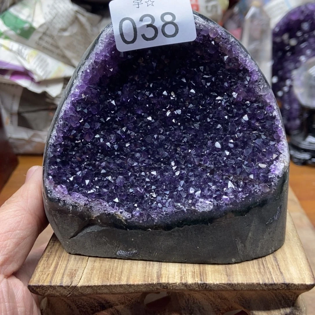 紫晶天然水晶摆件未镶嵌