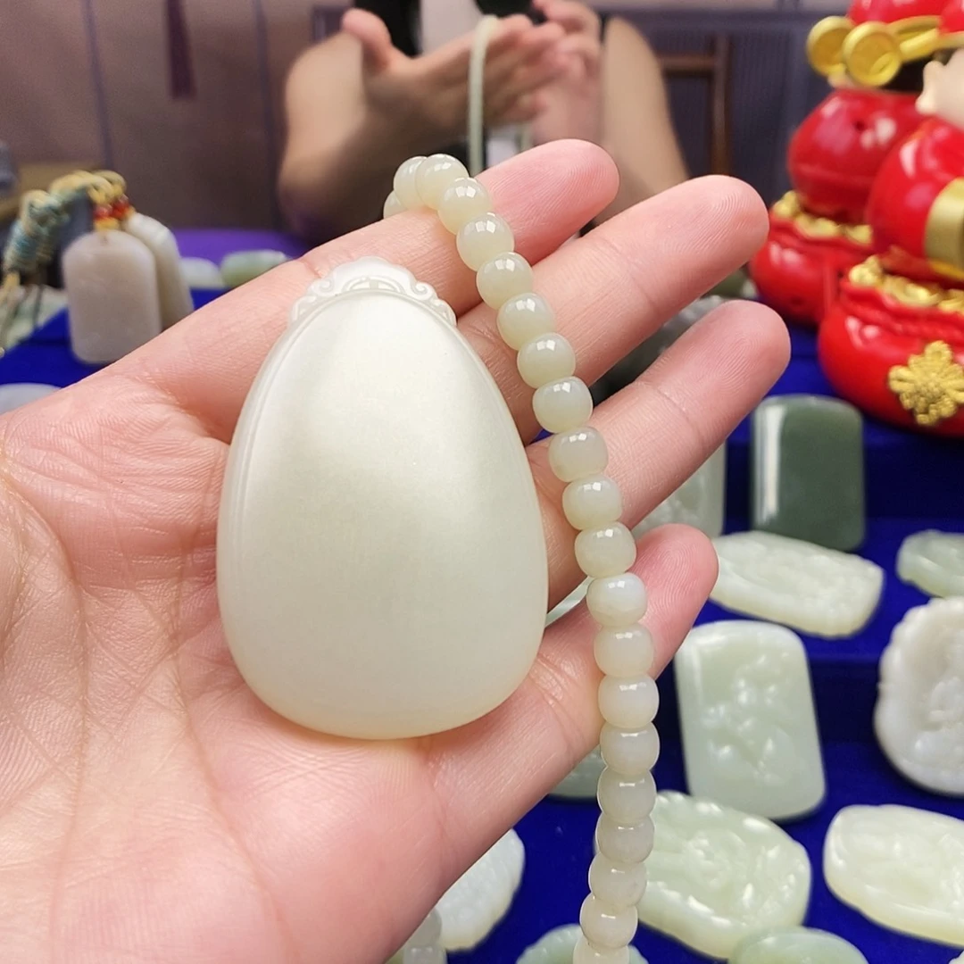 颈饰未镶嵌和田玉过*刚