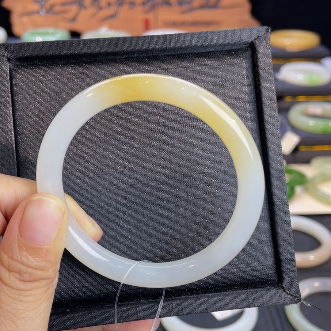 和田玉未镶嵌手镯-捡漏！糖白美人条54