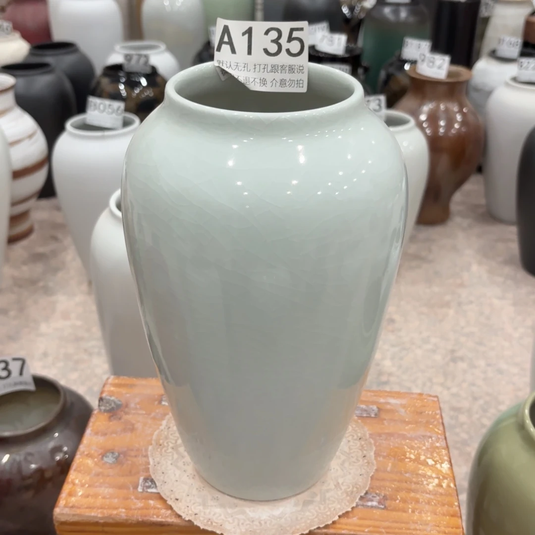 陶摆件135 瑕疵景德镇陶瓷花瓶高27口9.5