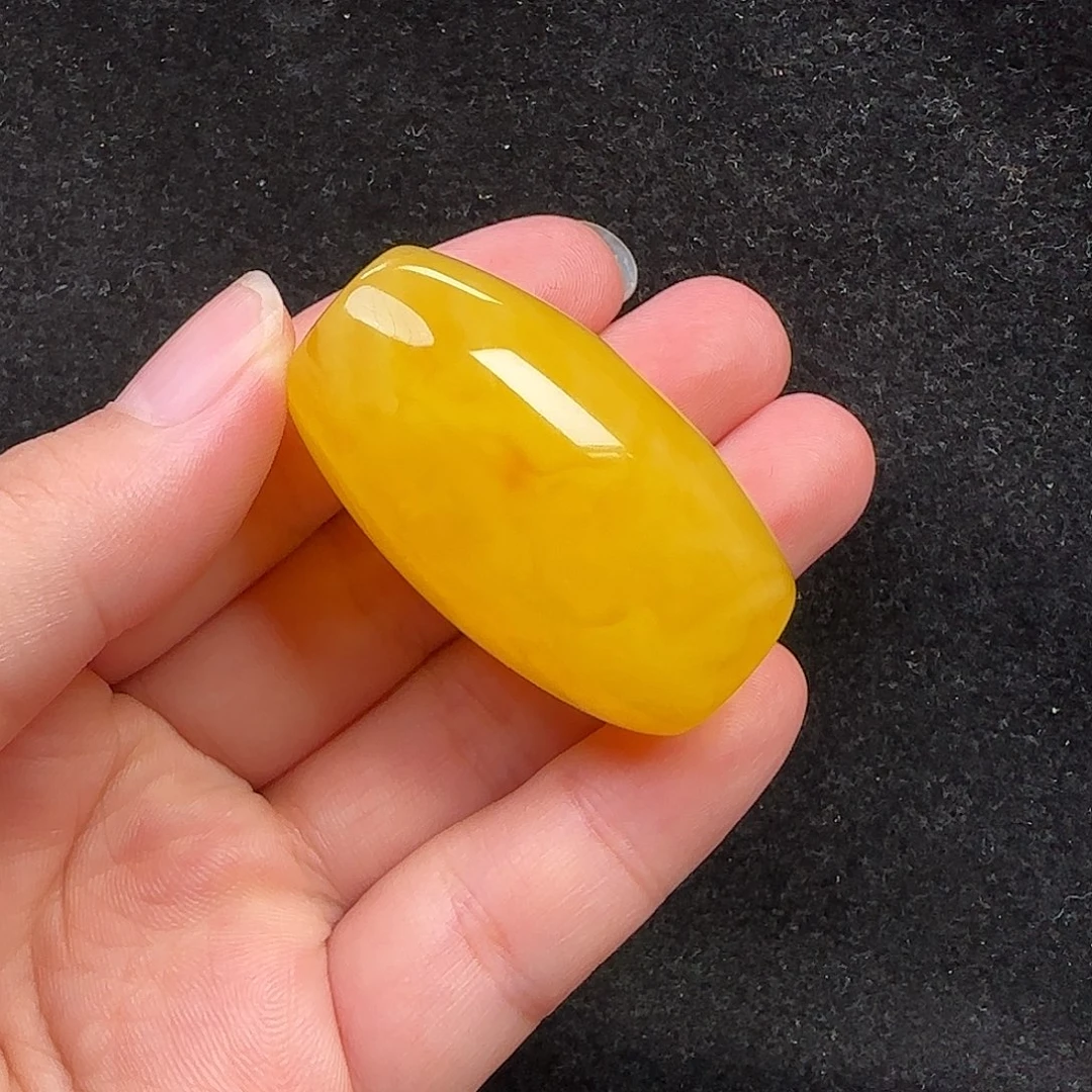 蜜蜡未镶嵌珠宝奇石