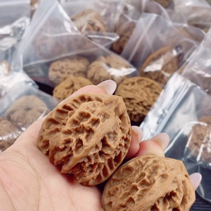 圳***阀把件文玩核桃大龙