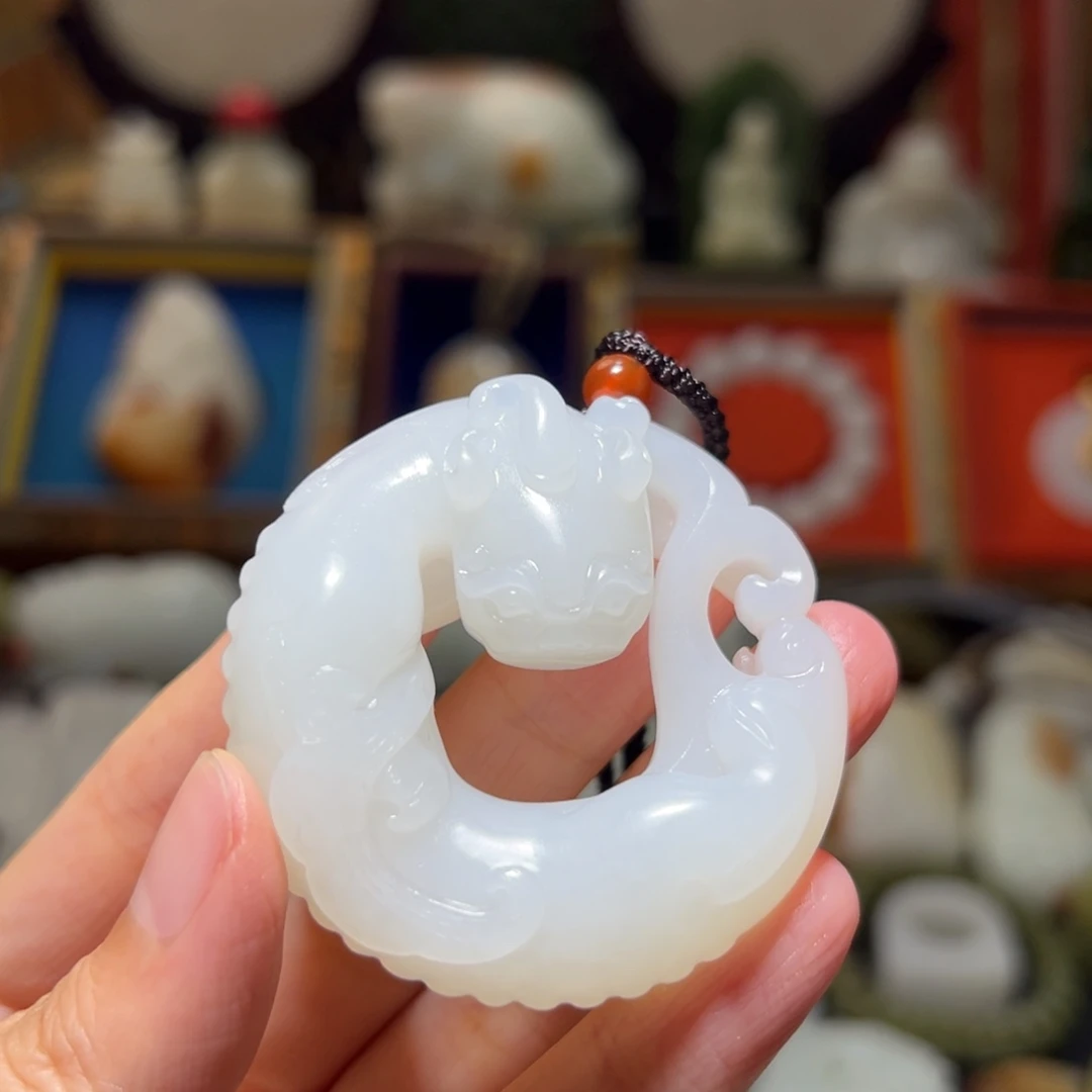 鸟***村未镶嵌和田玉挂件