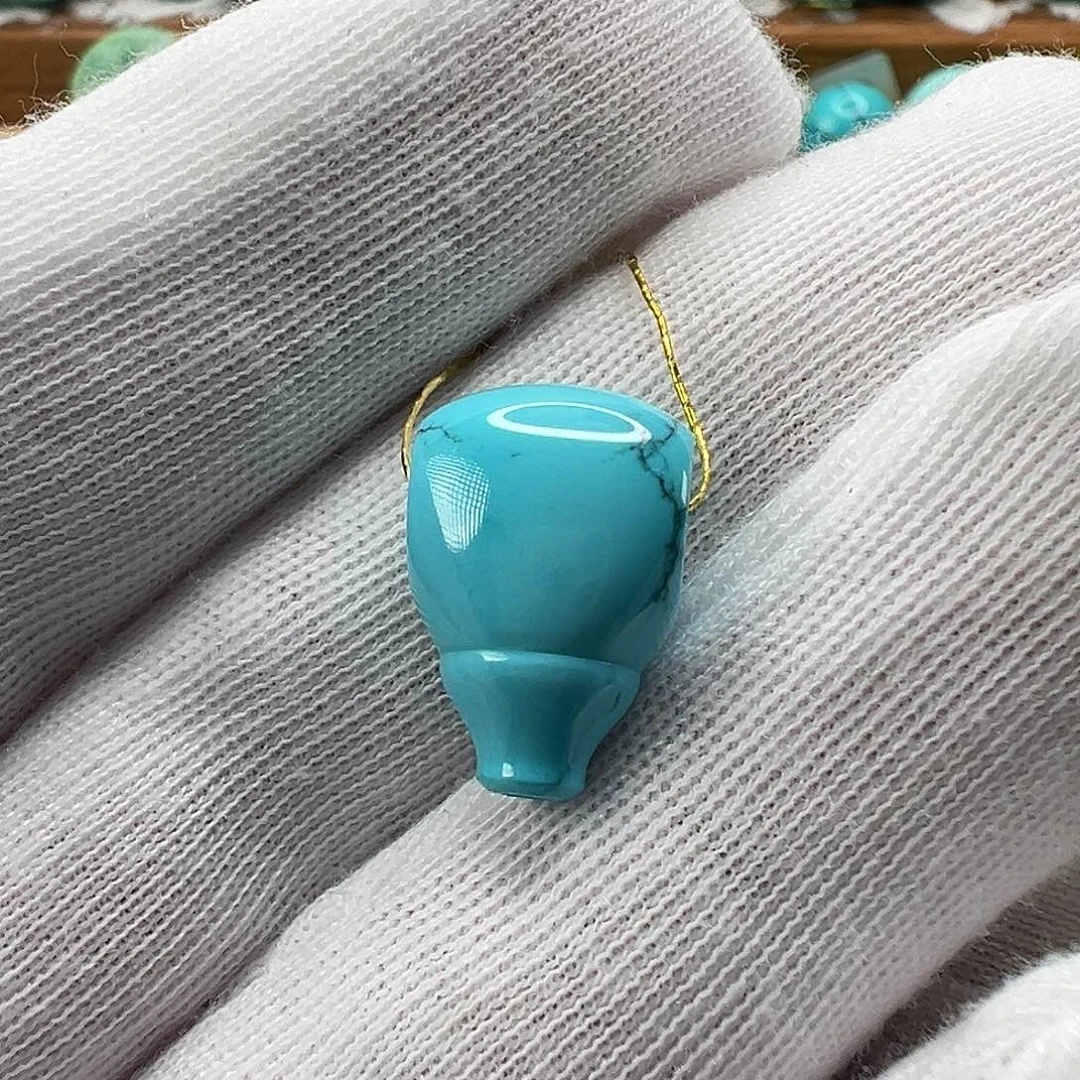 绿松石配饰未镶嵌