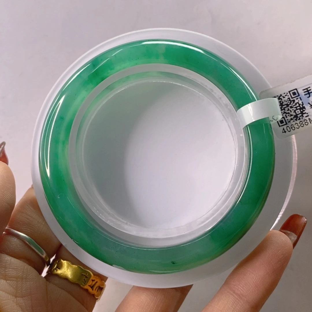 石英质玉未镶嵌手镯