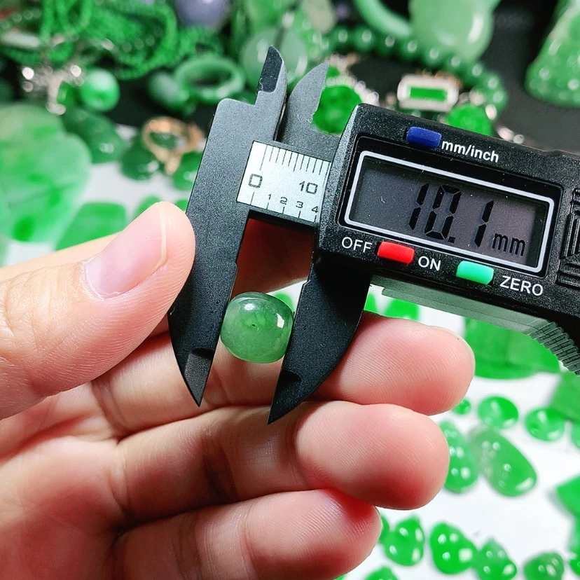 【闪购商品】翡翠颈饰未镶嵌我***何翡翠 10*10.5