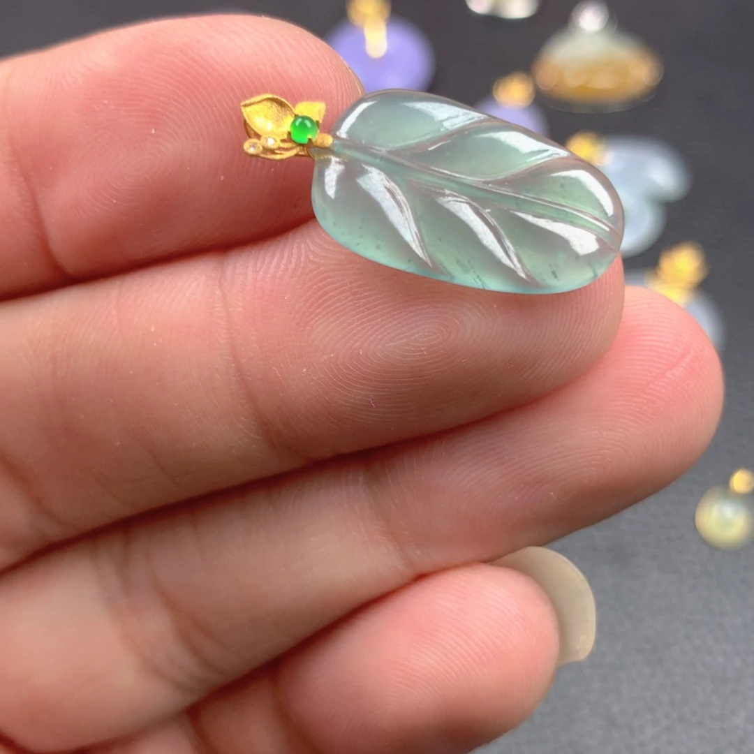 【闪购商品】翡翠18K金镶嵌颈饰翡翠