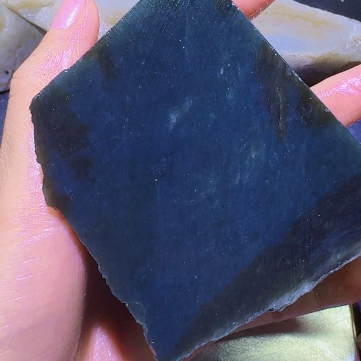 和田玉未镶嵌珠宝半成品