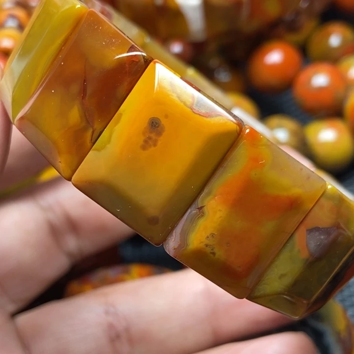 玛瑙/玉髓手串未镶嵌