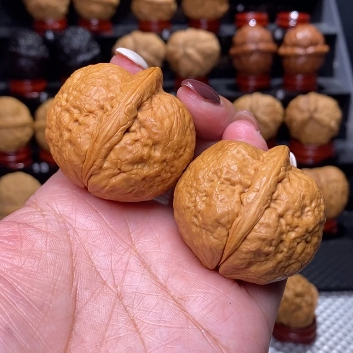 文玩核桃把件爱****?至尊罗汉…………999