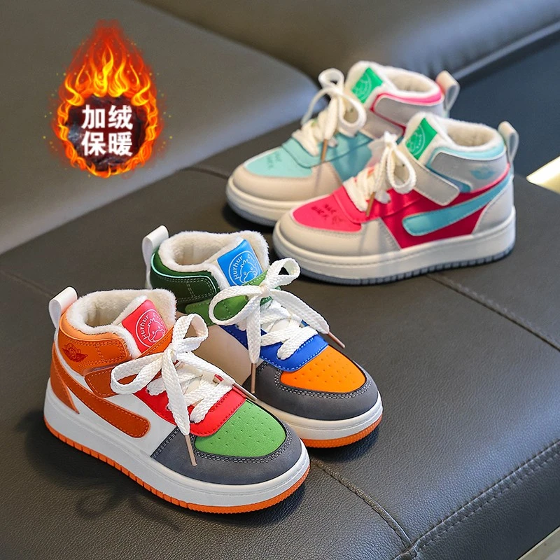 鸳鸯色男童鞋子2025新款加绒儿童运动鞋女孩板鞋皮面防水保暖大童