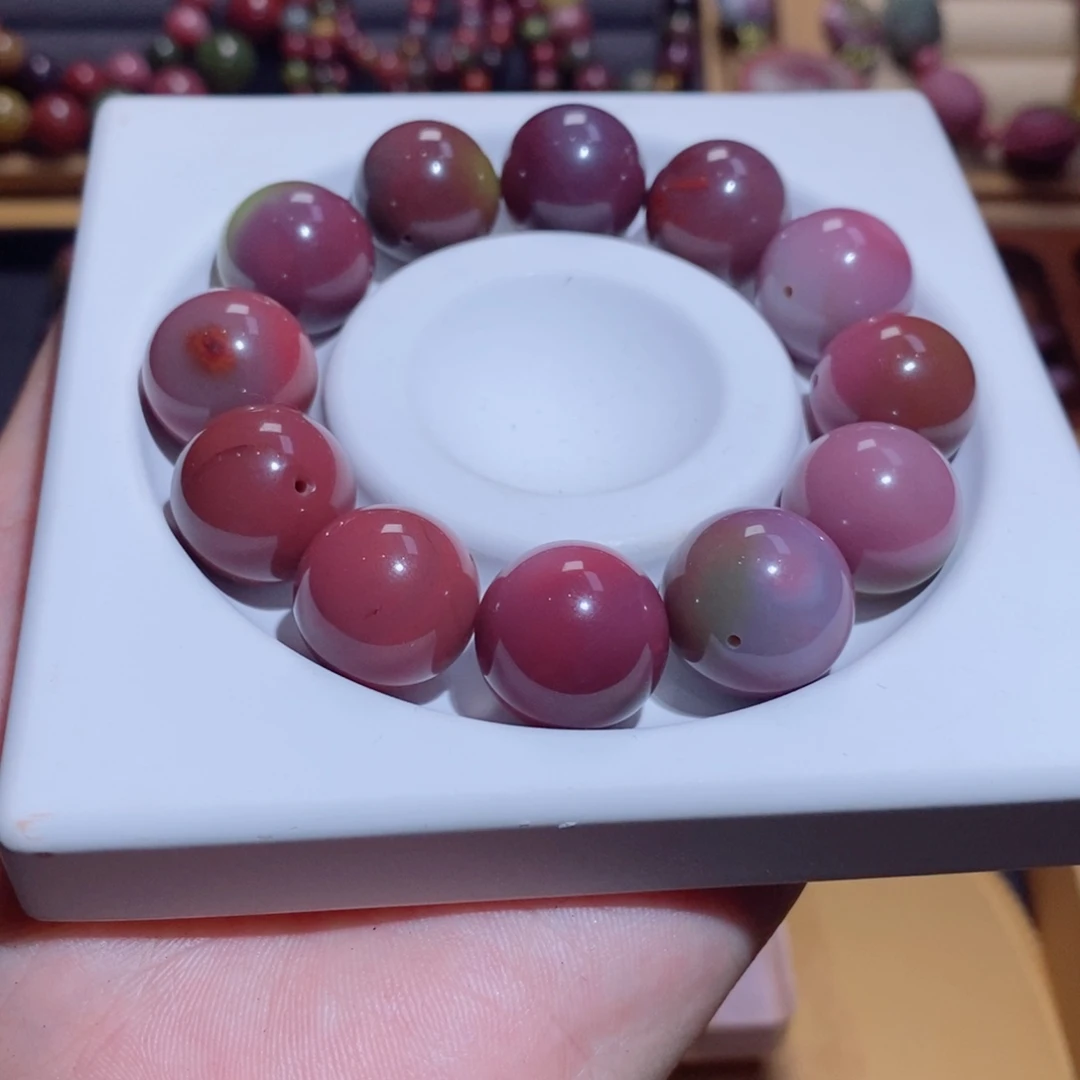 秋***人玛瑙/玉髓未镶嵌手串盐源玛瑙手串