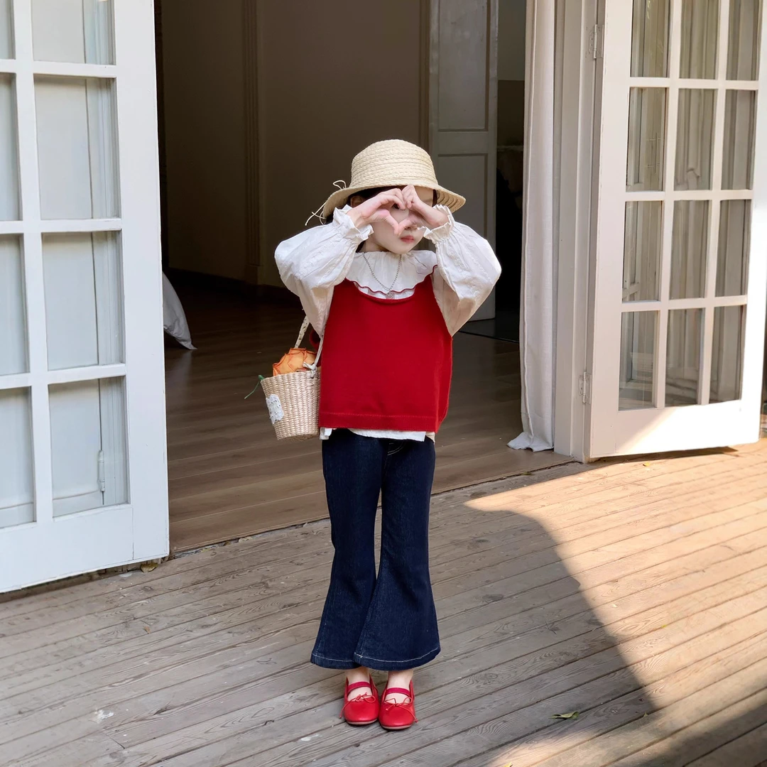 小思家2025秋季韩版洋气女童毛线背心荷叶边打底衫牛仔喇叭裤套装