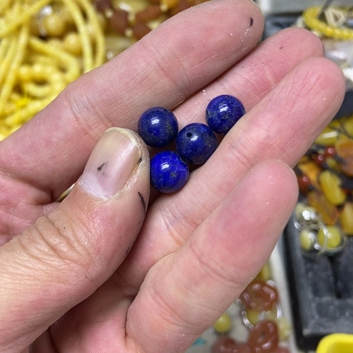 青金石未镶嵌珠多样性发货