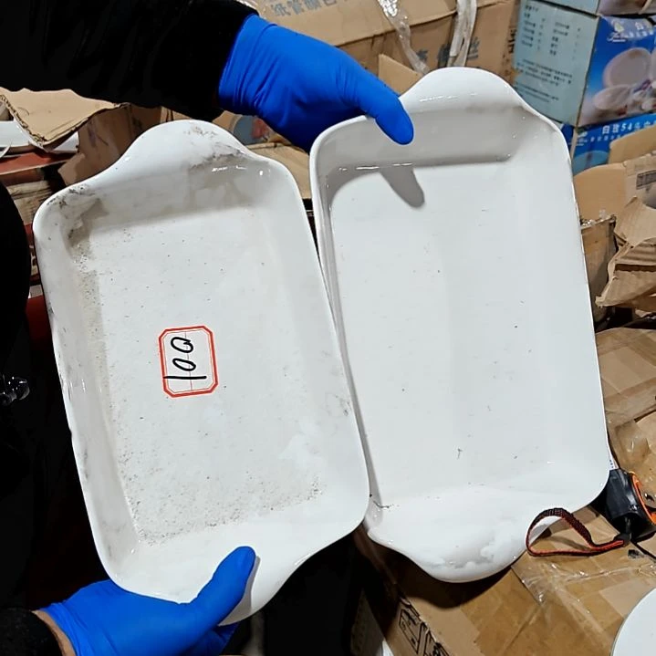 盘子碗茶壶啥都有一大一小