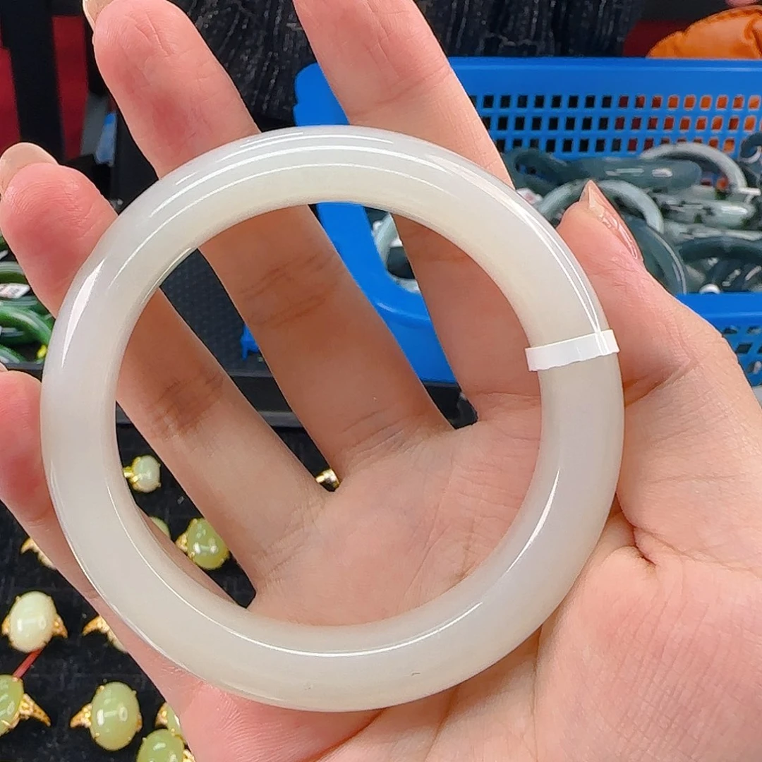 颈饰未镶嵌和田玉手镯58