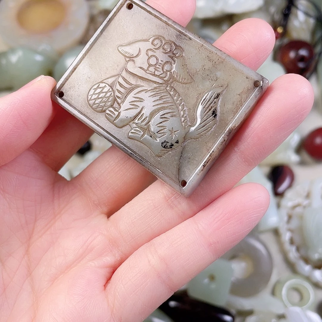 和田玉（糖玉）未镶嵌颈饰