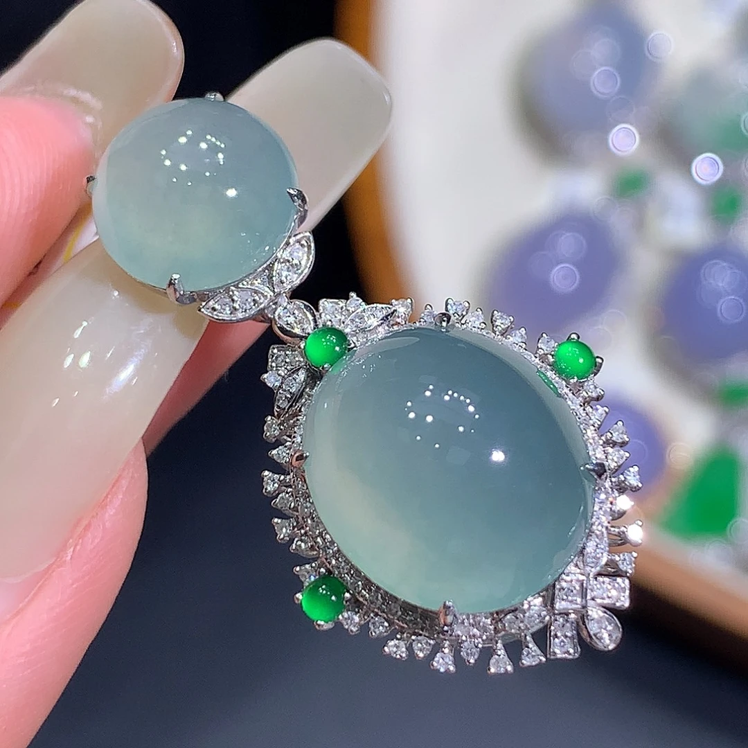 翡翠18K金镶嵌吊坠(不含链)