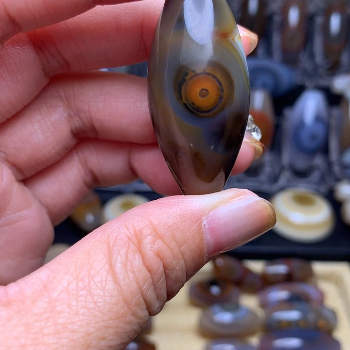 玛瑙/玉髓未镶嵌颈饰