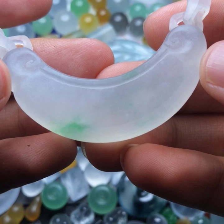 未镶嵌定制翡翠挂件