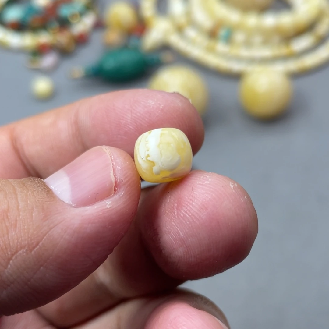 琥珀珠宝奇石未镶嵌55